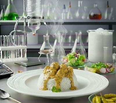 Pilav Üzeri Köri Soslu Tavuk