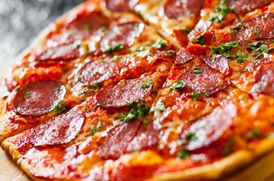 Sucuklu Pizza