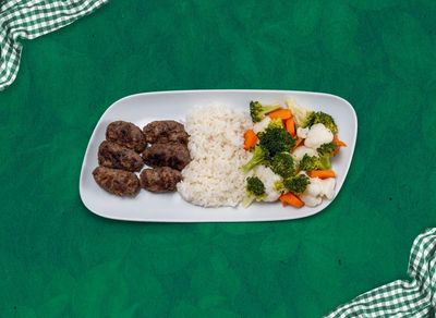 Light Köfte & Sebze Tabağı