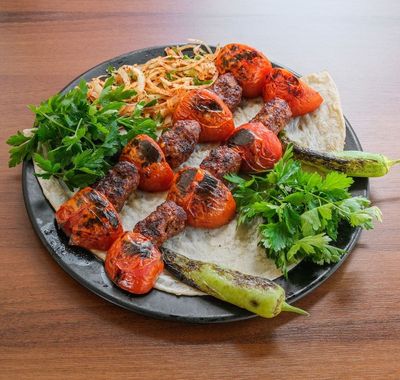 Domatesli Kebap
