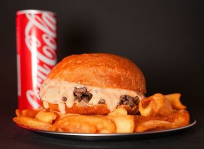 Classic Smash Burger Menü