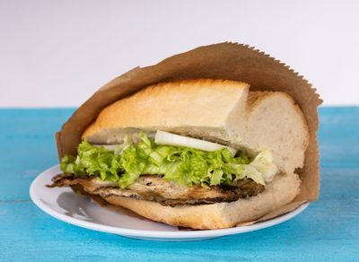 Ekmek Arası Izgara Uskumru