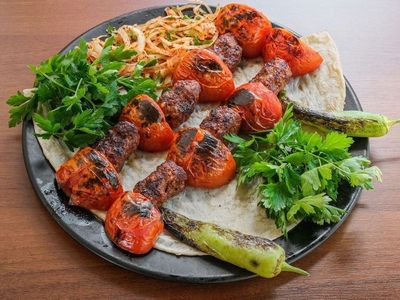 Domatesli Kebap