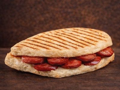 Sucuklu Bazlama Tost