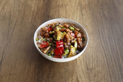 Sebzeli Pilav Üstü & Mançuryan Usulü Tavuk