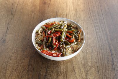 Tavuklu Pilav Üstü & Sarımsak Soslu Kuşkonmaz