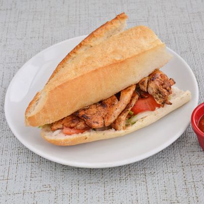 3/4 Ekmek Arası Izgara Tavuk Pirzola