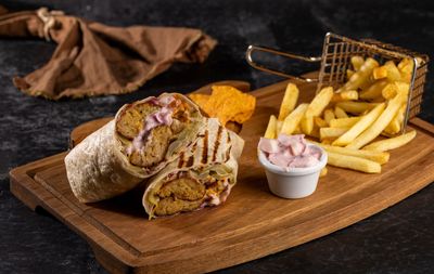  Falafel & Humus Wrap