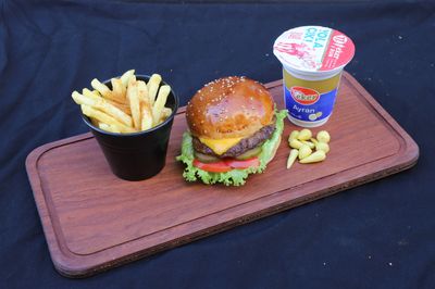 Dopagen Burger Menü