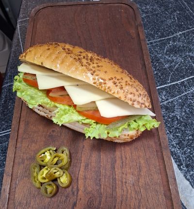 Kaşarlı Sandviç & Ayran Menü