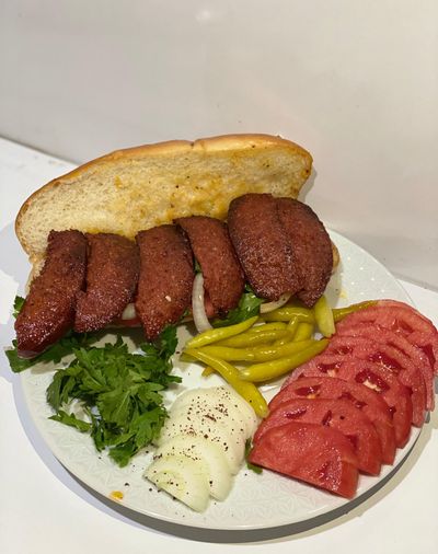 Tam Ekmek Arası Izgara Sucuk