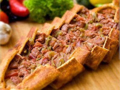 Kuşbaşılı Pide