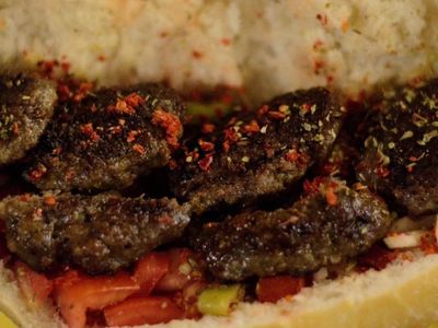 Ekmek Arası Köfte