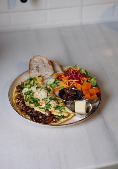 Mantarlı Peynirli Omlet