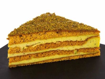 Ballı Fıstıklı Pasta