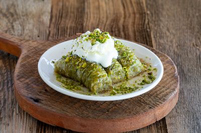 Kaymaklı Baklava