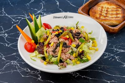 Ton Balıklı Salata