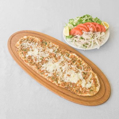 Kaşarlı Lahmacun