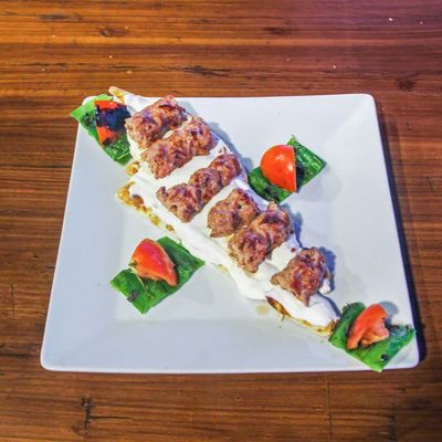 Yoğurtlu Kebap (Et Şişten)
