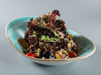 Izgara Somunlu Salata