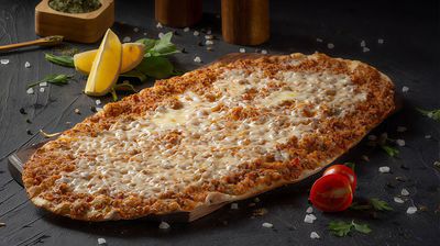 Kaşarlı Ora Lahmacun