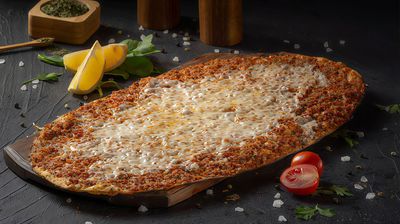 Kaşarlı Antep Lahmacun