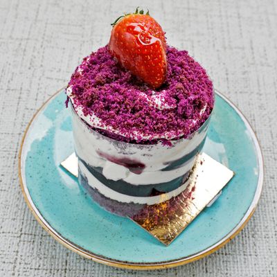 Orman Meyveli Pasta (Dilim)