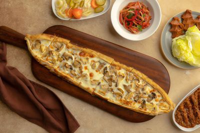 Mantarlı Kaşarlı Pide