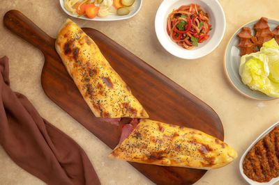 Dana Pastırmalı Pide (Kapalı)