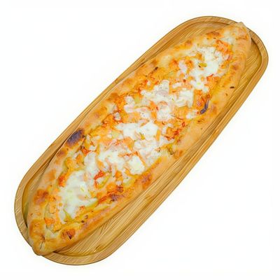 Tavuk Etli Kaşarlı Pide