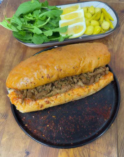 Ekmek Arası Et Tantuni