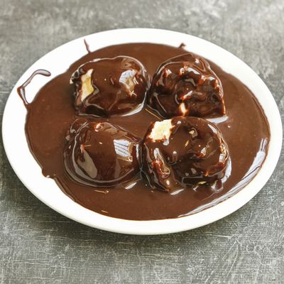 Fıstıklı Profiterol (4 Kişilik)