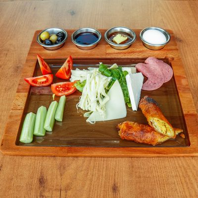 Klasik Kahvaltı Tabağı