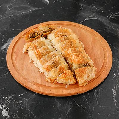 Kıymalı Kol Böreği