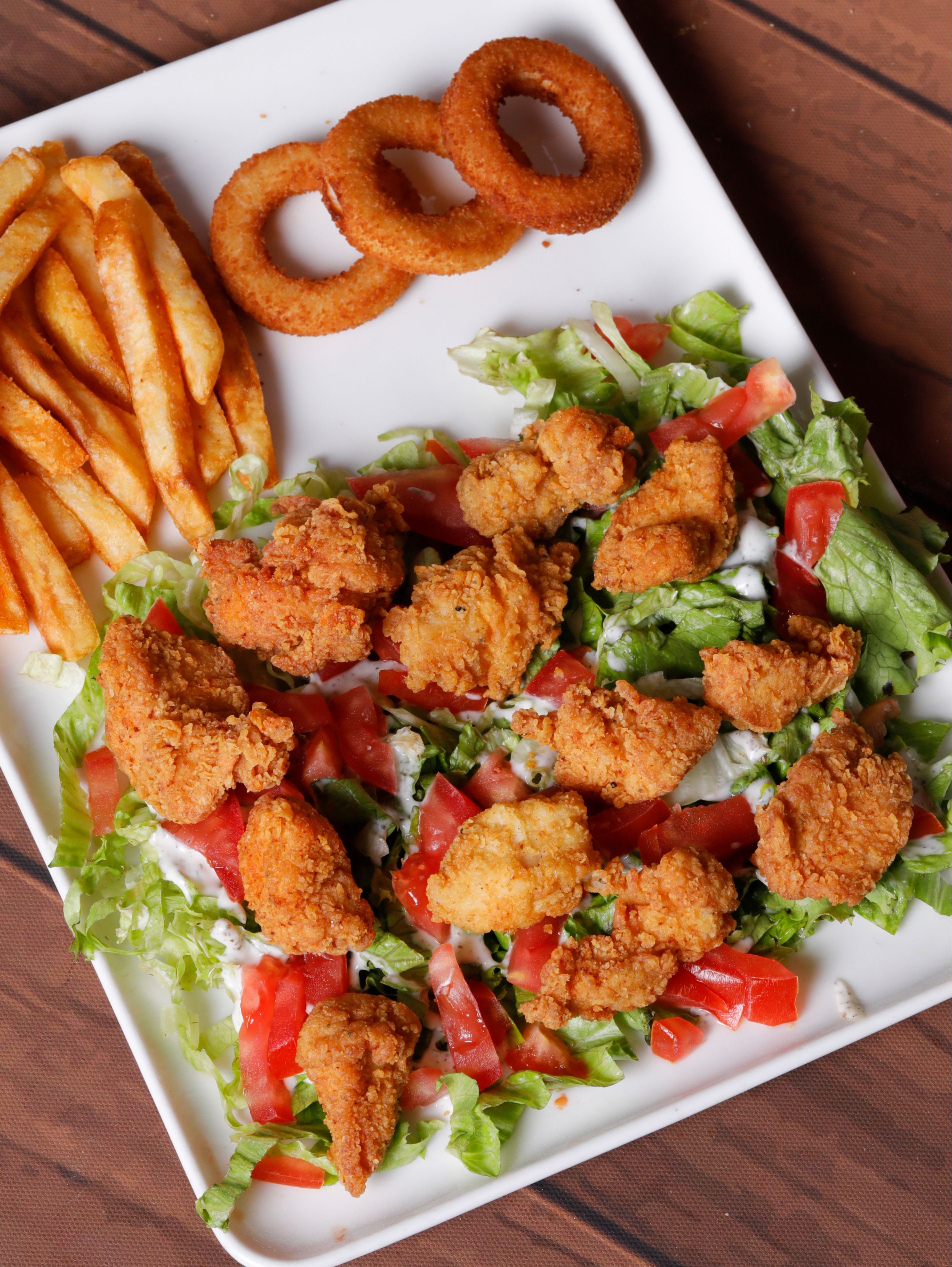 Çıtır Tavuklu Salata