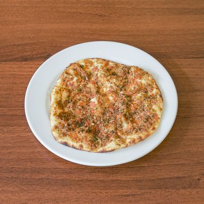 Kaşarlı Fındık Lahmacun