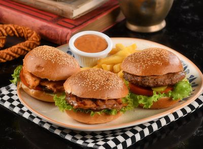 Trio Burger