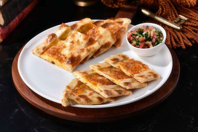 Kaşarlı Yumurtalı Pide