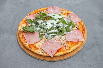 Füme Kaburga Pizza (Büyük Boy 32 cm.)