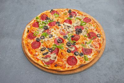 Sucuklu Pizza (Büyük Boy 32 cm.)