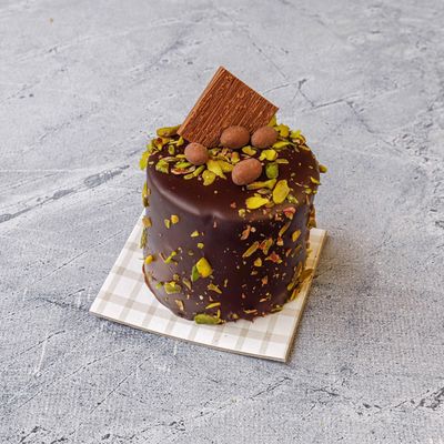 Fıstıklı Çikolatalı Pasta