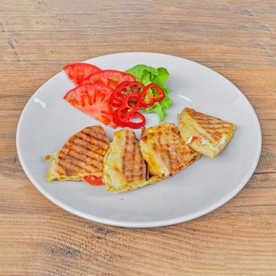 Peynirli Bazlama Tost