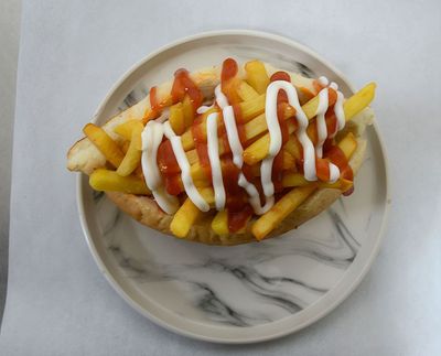 Tütsü Sosisli Patso Sandviç