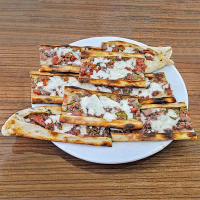 Kuşbaşılı Mevlana Pide