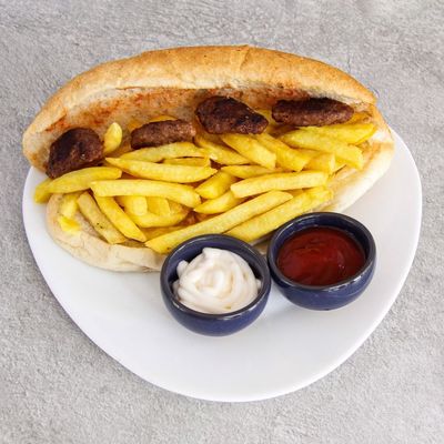 Köfteli Patso Sandviç