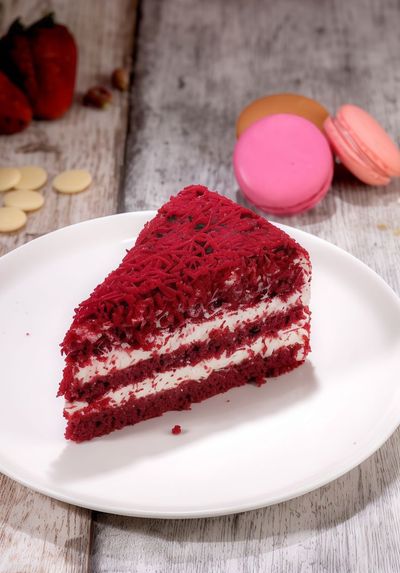 Kırmızı Kekli Pasta