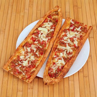 Kıymalı Kaşarlı Pide Menü
