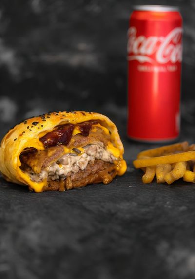 Calzone BBQ Burger Menü