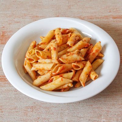 Domates Soslu Makarna