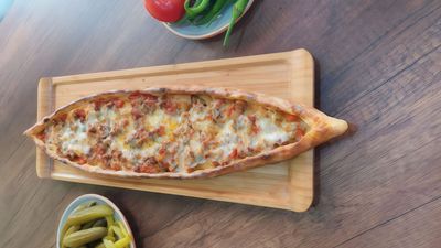 Hünkarbeğendi Pide (Açık)